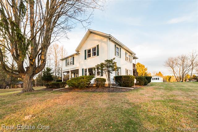 Builiding view one for 4141 Van Amberg Fl 1, Brighton, MI. 48114