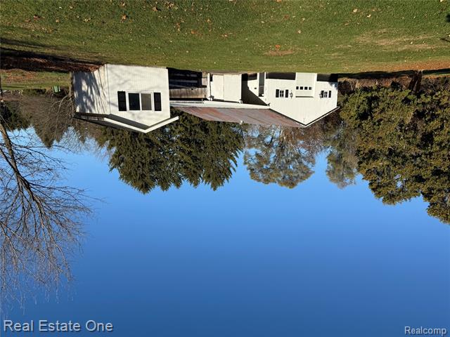 Builiding view sixty two for 4141 Van Amberg Fl 1, Brighton, MI. 48114