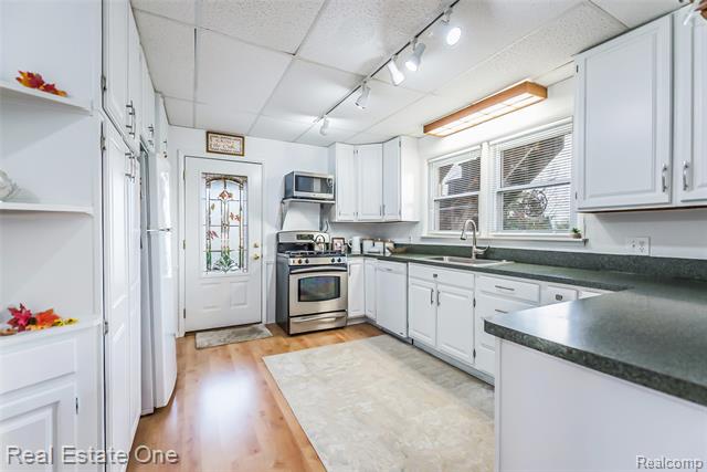 Builiding view thirteen for 4141 Van Amberg Fl 1, Brighton, MI. 48114