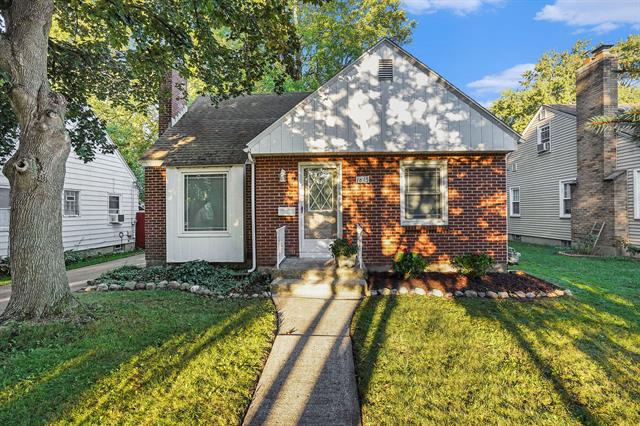 front view for 1815 Widdicomb Avenue Nw, Grand Rapids, Mi. 49504