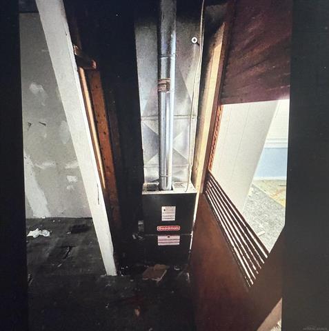 Builiding view three for 2126 Maplewood, Saginaw, MI. 48601