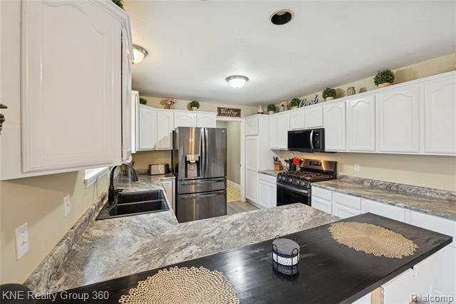 Builiding view thirteen for 15082 Meadow, Linden, MI. 48451