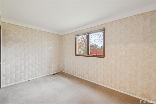 Builiding view seventeen for 751 Norchester, South Lyon, MI. 48178