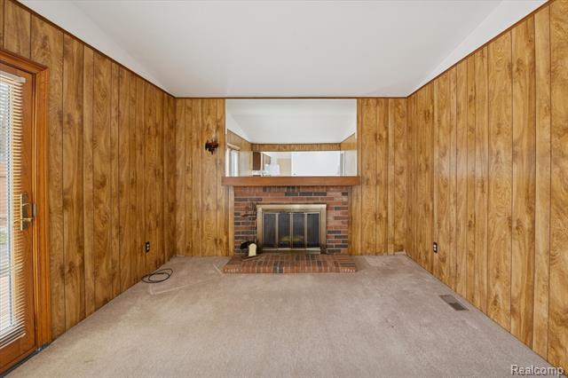 Builiding view six for 751 Norchester, South Lyon, MI. 48178