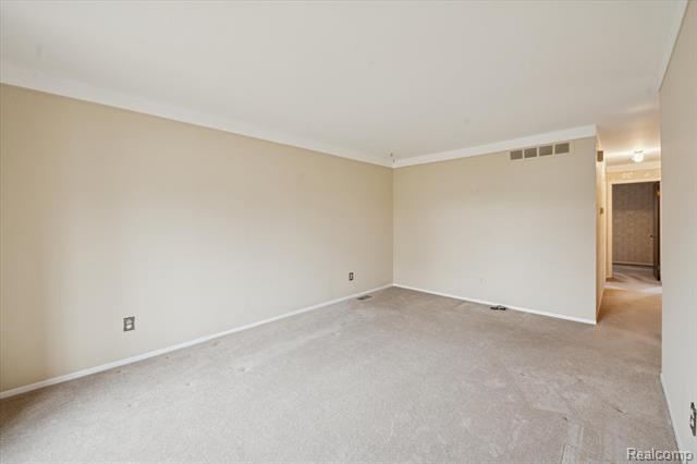 Builiding view twenty three for 751 Norchester, South Lyon, MI. 48178