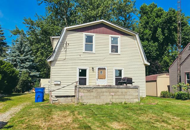 Builiding view two for 945 Summit, Morenci, MI. 49256