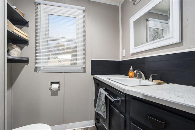 Builiding view fifteen for 1312 Wells, Kalamazoo, MI. 49001