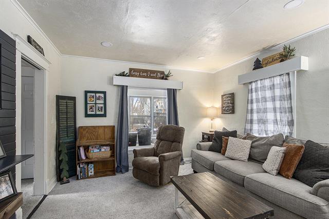 Builiding view six for 1312 Wells, Kalamazoo, MI. 49001