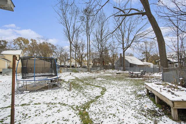 Builiding view twenty four for 1312 Wells, Kalamazoo, MI. 49001