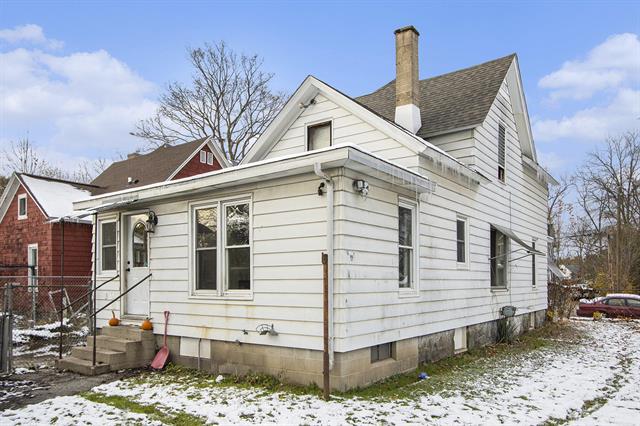 Builiding view twenty two for 1312 Wells, Kalamazoo, MI. 49001