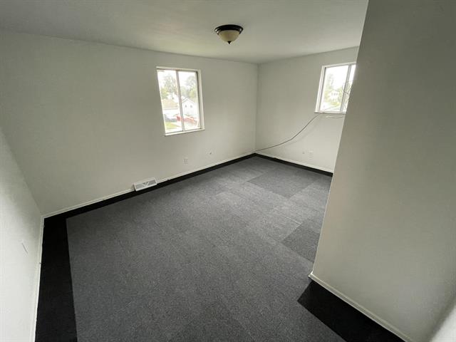 Builiding view five for 6907 Parkbelt, Flint, MI. 48505