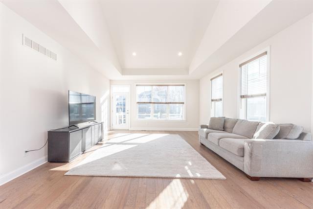 Builiding view nineteen for 3341 Roseford, Ann Arbor, MI. 48105