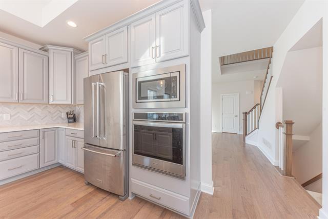 Builiding view sixteen for 3341 Roseford, Ann Arbor, MI. 48105