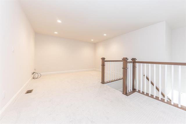 Builiding view thirty three for 3341 Roseford, Ann Arbor, MI. 48105