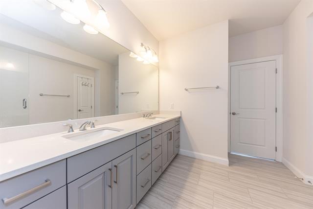 Builiding view twenty nine for 3341 Roseford, Ann Arbor, MI. 48105