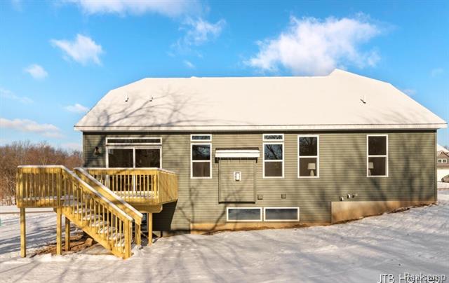 Builiding view four for 8858 Lapham, Rockford, MI. 49341