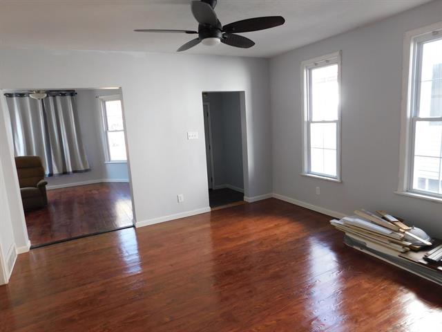 Builiding view five for 607 Kosciusko, Manistee, MI. 49660