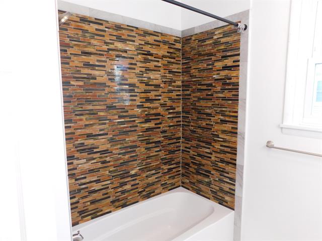 Builiding view sixteen for 607 Kosciusko, Manistee, MI. 49660