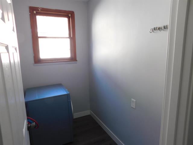 Builiding view ten for 607 Kosciusko, Manistee, MI. 49660