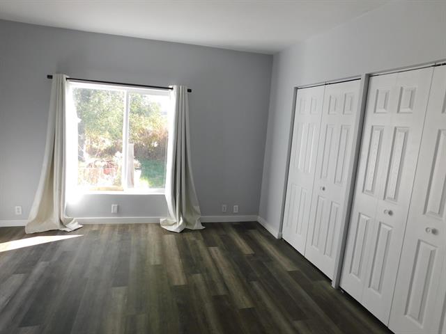 Builiding view thirteen for 607 Kosciusko, Manistee, MI. 49660