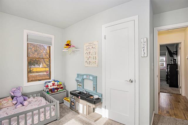 Builiding view fifteen for 2867 Sharon, Wyoming, MI. 49519