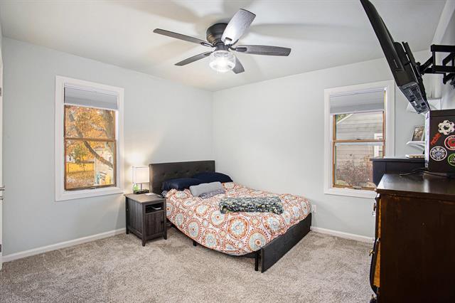 Builiding view nine for 2867 Sharon, Wyoming, MI. 49519