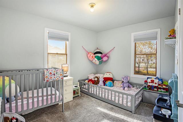 Builiding view thirteen for 2867 Sharon, Wyoming, MI. 49519