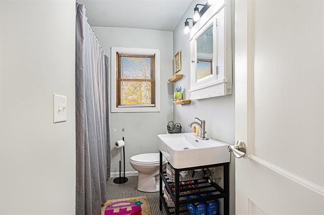 Builiding view twelve for 2867 Sharon, Wyoming, MI. 49519