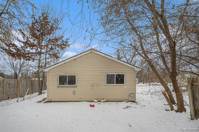 Builiding view fourteen for 14387 Auburn, Detroit, MI. 48223