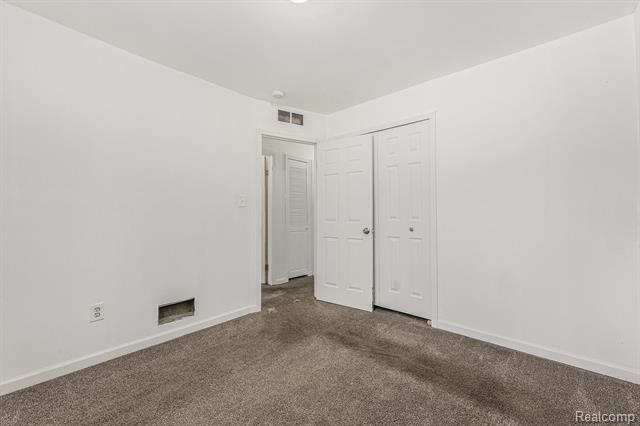 Builiding view nine for 14387 Auburn, Detroit, MI. 48223