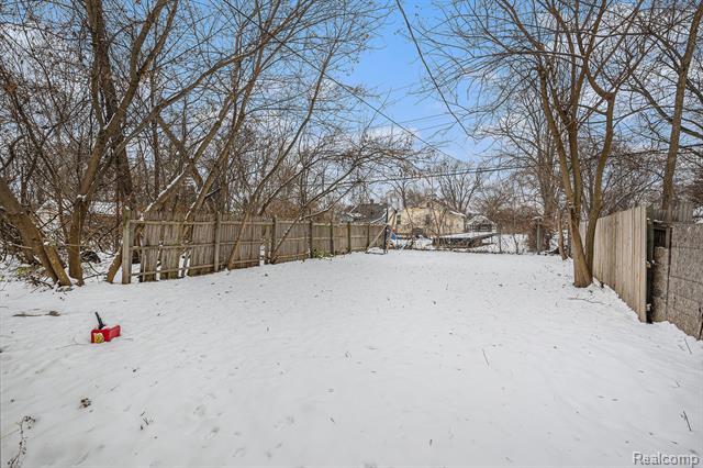 Builiding view thirteen for 14387 Auburn, Detroit, MI. 48223