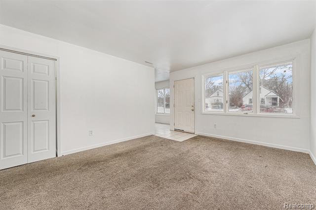 Builiding view two for 14387 Auburn, Detroit, MI. 48223