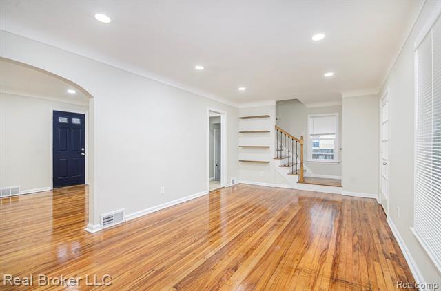 Builiding view eight for 3829 Harvard, Detroit, MI. 48224