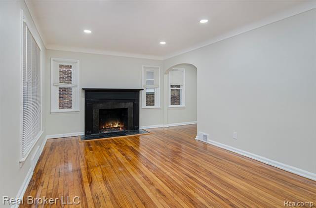 Builiding view five for 3829 Harvard, Detroit, MI. 48224