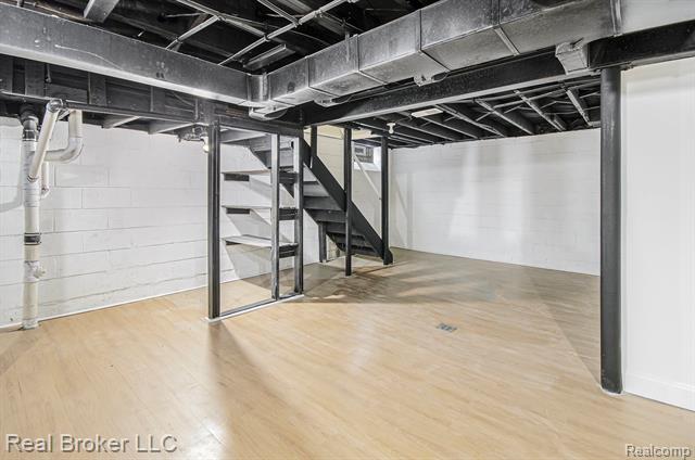 Builiding view twenty three for 3829 Harvard, Detroit, MI. 48224