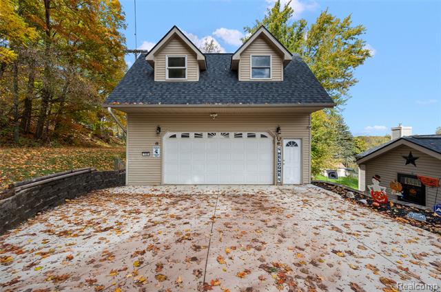 Builiding view fifteen for 100 Curella, Attica, MI. 48412