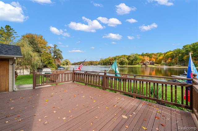 Builiding view forty three for 100 Curella, Attica, MI. 48412