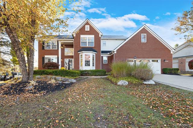 Builiding view fifty nine for 1020 Carriage Trace, South Lyon, MI. 48178