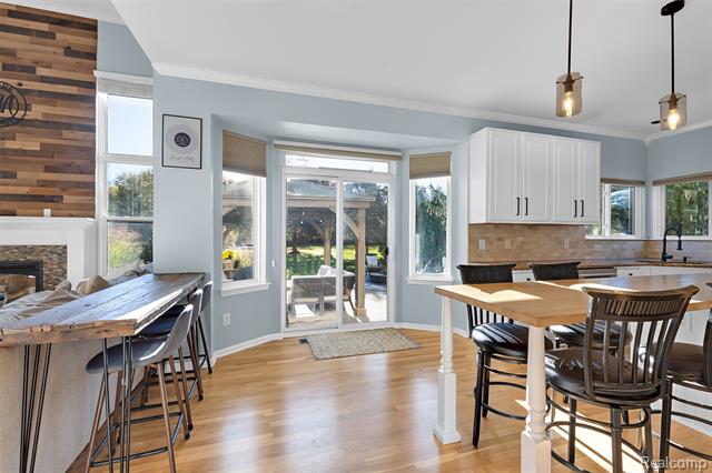 Builiding view seventeen for 1020 Carriage Trace, South Lyon, MI. 48178