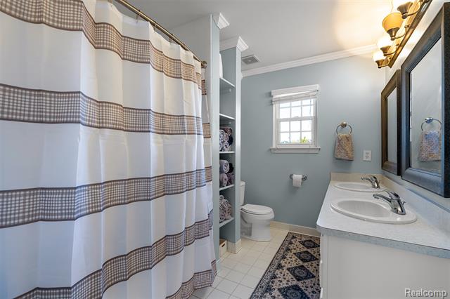 Builiding view thirty seven for 1020 Carriage Trace, South Lyon, MI. 48178