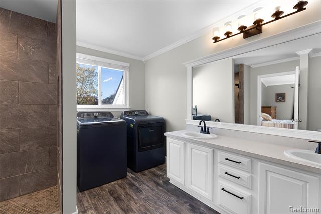 Builiding view thirty two for 1020 Carriage Trace, South Lyon, MI. 48178