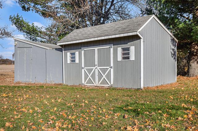 Builiding view nineteen for 69617 Eisenhower, Sturgis, MI. 49091