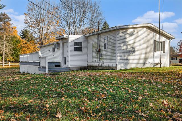 Builiding view seventeen for 69617 Eisenhower, Sturgis, MI. 49091