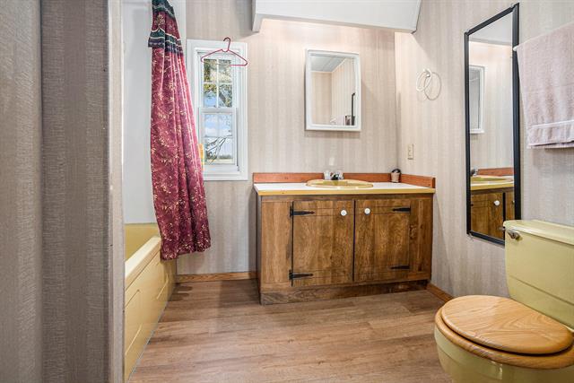 Builiding view ten for 69617 Eisenhower, Sturgis, MI. 49091