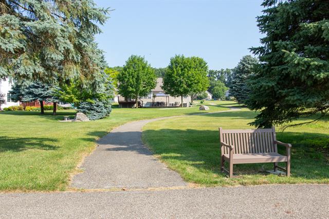 Builiding view twenty eight for 2193 Gethings, Battle Creek, MI. 49015