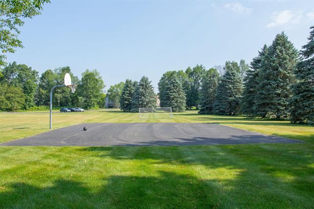 Builiding view twenty five for 2193 Gethings, Battle Creek, MI. 49015