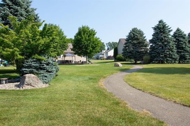 Builiding view twenty nine for 2193 Gethings, Battle Creek, MI. 49015