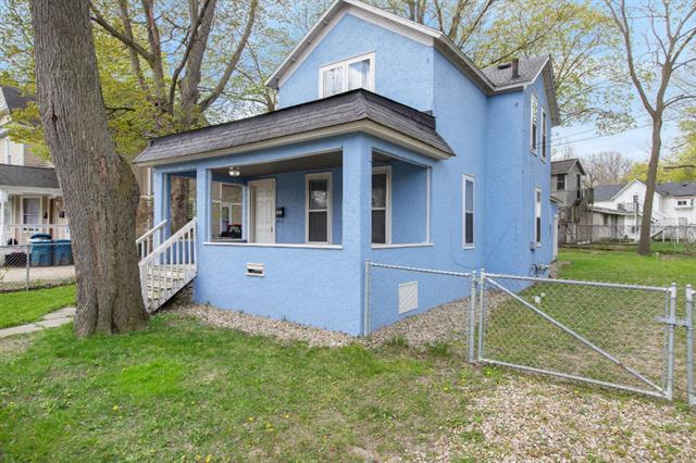 front view for 811 Douglas Avenue, Kalamazoo, Mi. 49007
