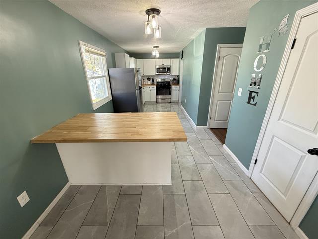 Builiding view five for 2224 Berwyn, Wyoming, MI. 49519