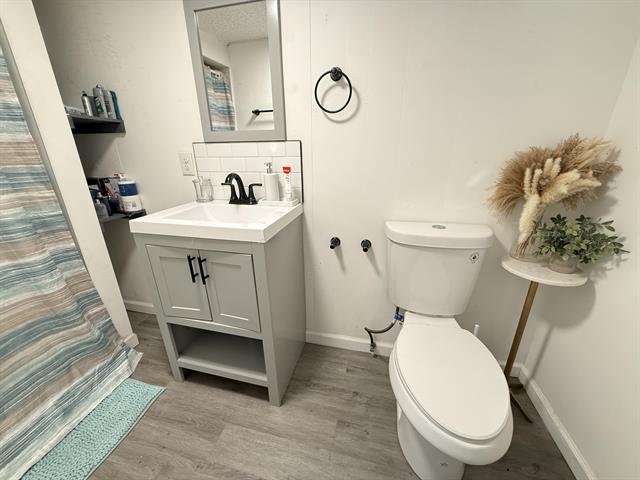 Builiding view fourteen for 2224 Berwyn, Wyoming, MI. 49519